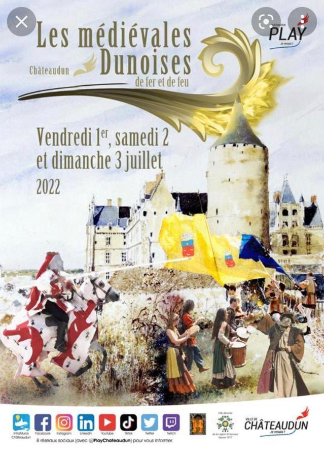 Gite A La Ferme De Sainte Radegonde Lanneray ภายนอก รูปภาพ