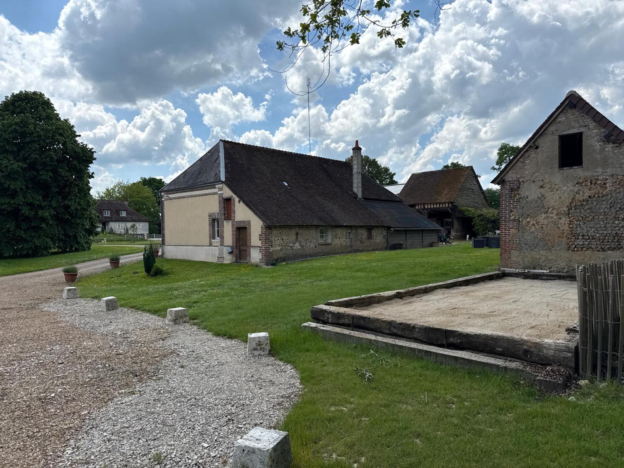 Gite A La Ferme De Sainte Radegonde Lanneray ภายนอก รูปภาพ